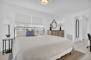 3 bedrooms, travel crib, WiFi