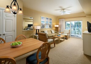 Living area - 1 Bedroom Premium Villa Sheraton Myrtle Beach (Myrtle Beach)