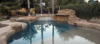 Romantic Hills View with Pool