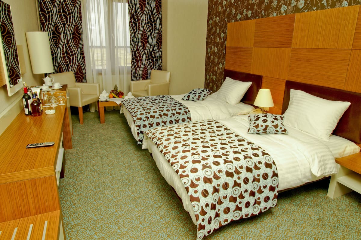 1 bedroom, in-room safe, desk, blackout drapes