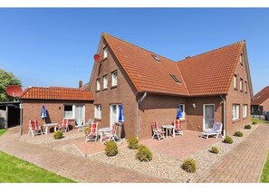 Exterior - Apartment "Robbe 2" with Shared Garden & Wi-Fi (Bensersiel)