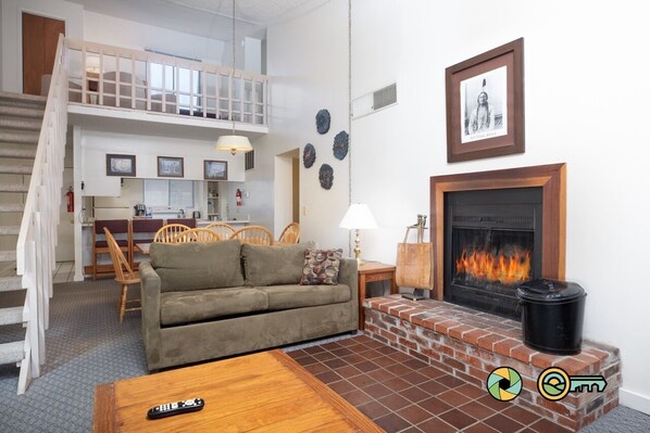 TV, fireplace, DVD player