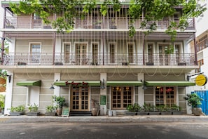 Exterior - De Fleur Hotel (Puducherry)