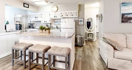 Dog-friendly condo with ocean views, large deck, washer/dryer & central AC