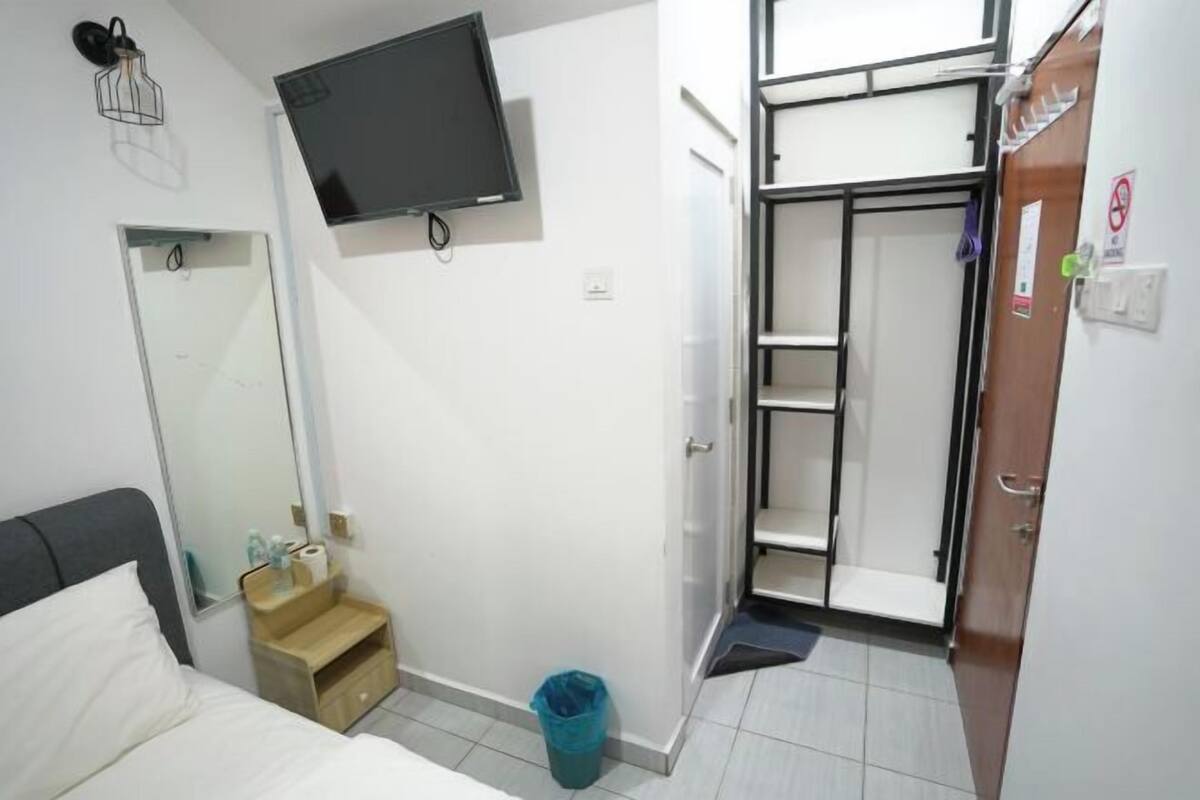1 bedroom, iron/ironing board, free WiFi, bed sheets