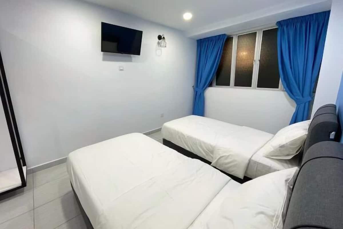 1 bedroom, iron/ironing board, free WiFi, bed sheets