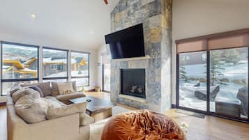 TV, fireplace, video games, ping pong