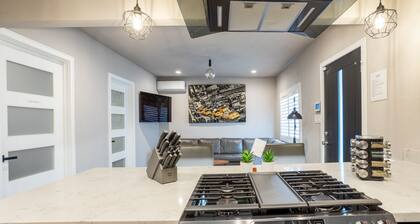 NEWLY Renovated 2bed/1bath home!