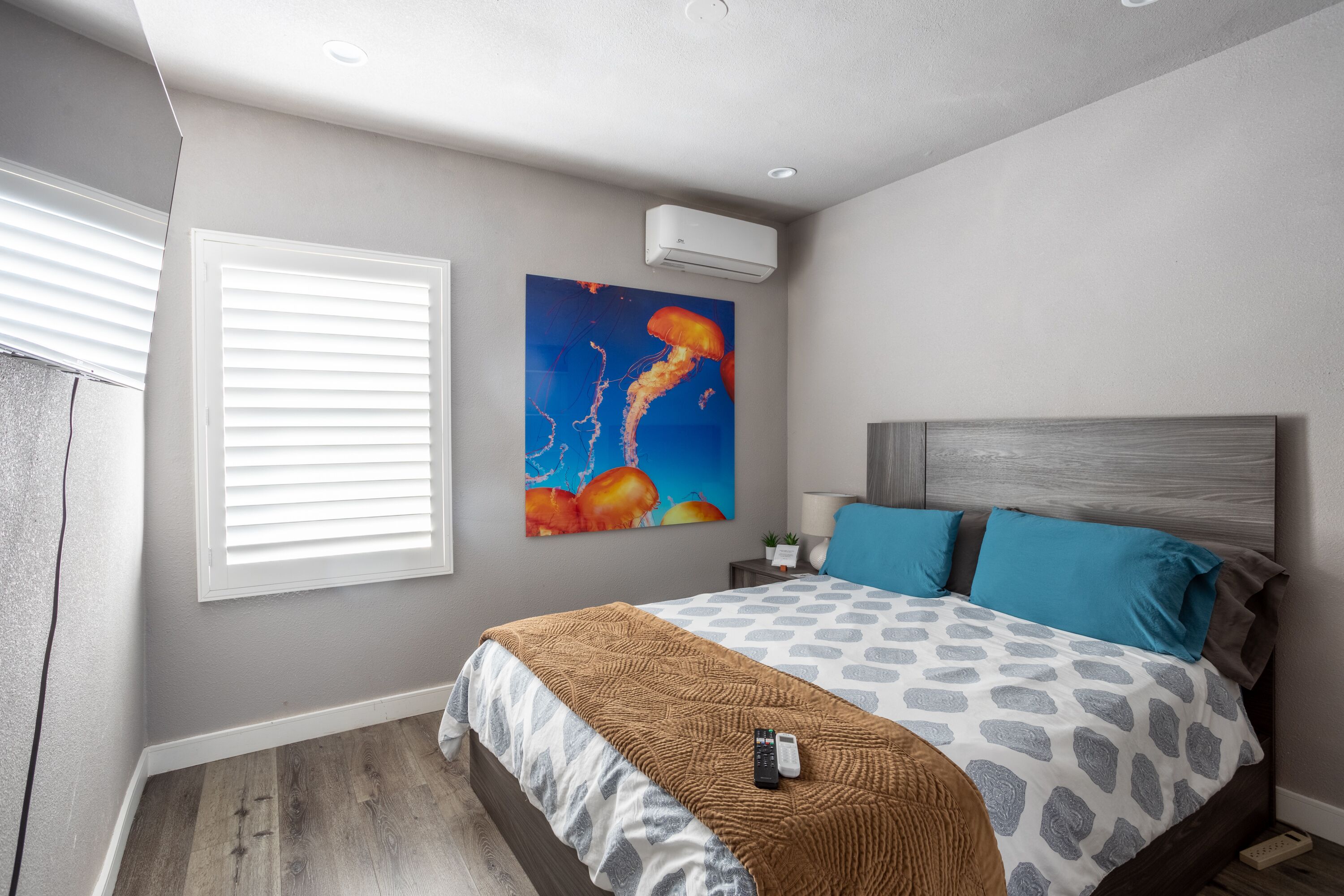 2 bedrooms, desk, iron/ironing board, free WiFi