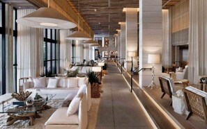 Interior - Deluxe beachfront condo with ocean views, pools, spas, gym, & valet parking (Miami Beach)