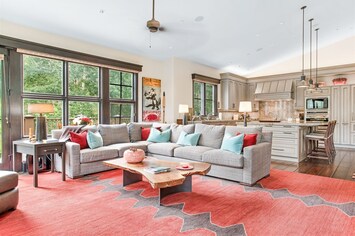 Open Floor Plan Kitchen/Living Room