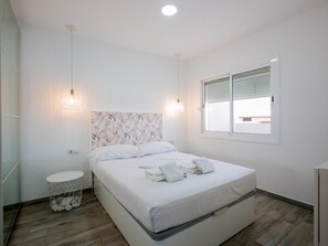 2 habitaciones, tabla de planchar con plancha y internet gratis