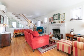 Smart TV, fireplace, books