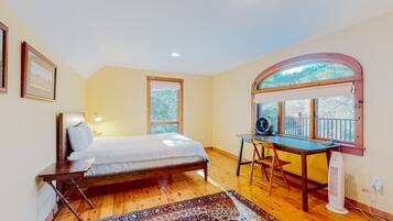 3 chambres, bureau, accès à Internet, literie fournie