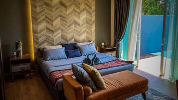 3 bedrooms, in-room safe, desk, laptop workspace