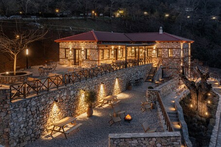 Unedo All Seasons Hotel