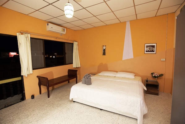 Perhehuone | Ilmainen Wi-Fi, vuodevaatteet