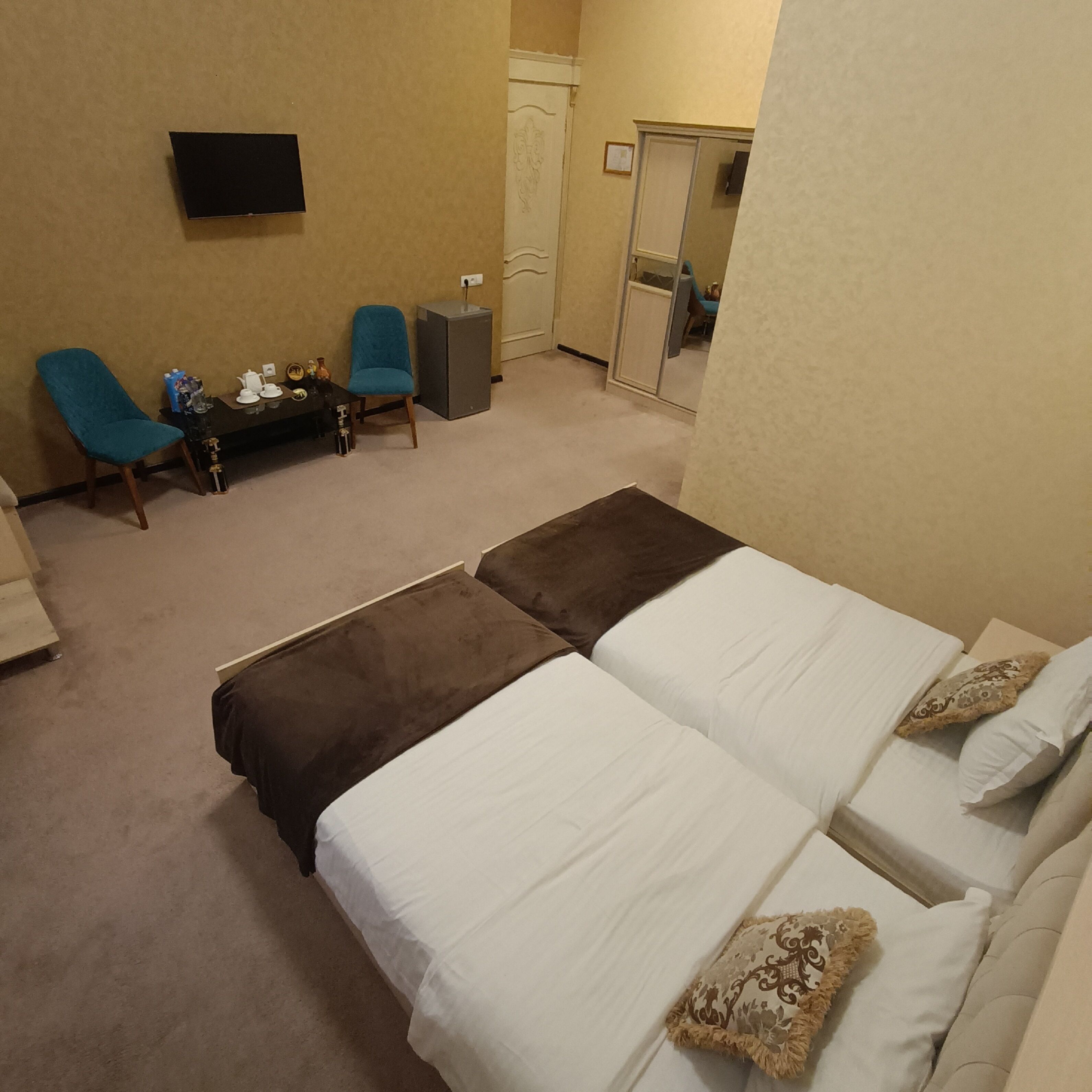 Photo - Grand Karavan