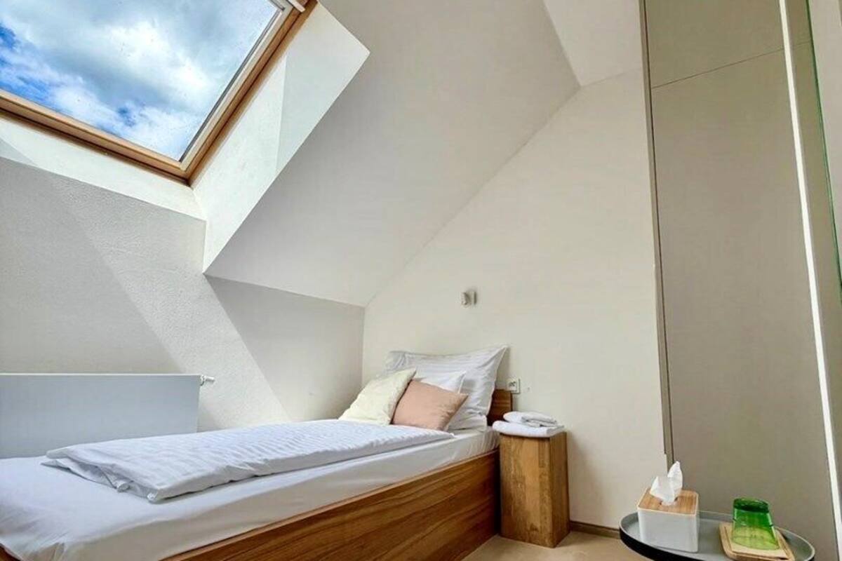 Superior Single Room | Desk, laptop workspace, free WiFi, bed sheets