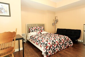 Living area - Independent Suite (Covina)