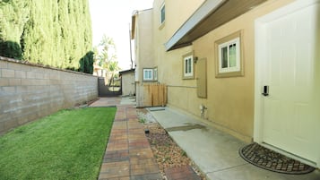 Elite Double Room | 1 bilik tidur, langsir/tirai gelap terus, kalis bunyi