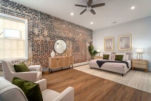 4 habitaciones, tabla de planchar con plancha y wifi gratis 