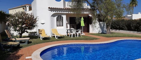 Alberca al aire libre