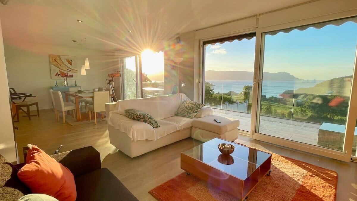 living room, sea view