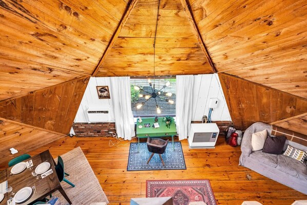 TV, fireplace, foosball - Dazling Domes! Hot tub! Game Room! Bar! MTN Views! (Bryant Pond)