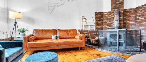 Smart TV, fireplace, foosball, table tennis