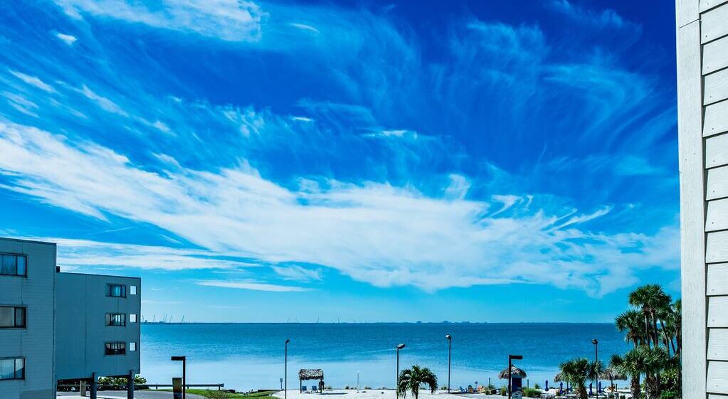 Bay View Rendezvous S