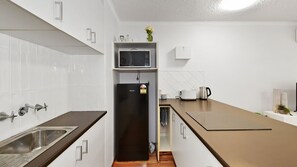 Kühlschrank, Mikrowelle, Toaster