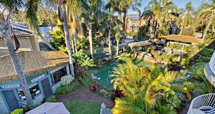 Allamanda Apartment 22 with inground pool