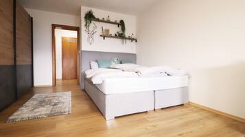 1 Schlafzimmer, Schreibtisch, kostenloses WLAN, Bettwäsche