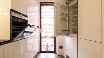 Leilighet – city | Eget kjøkken | Kjøleskap, mikrobølgeovn, ovn og kokeplater