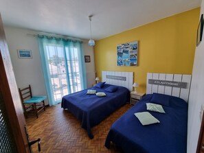 4 chambres, coffres-forts dans les chambres, fer et planche Ă repasser