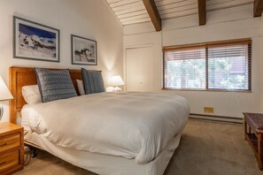 2 chambres, fer et planche à repasser, accès au Wi-Fi (inclus)