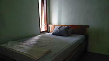 Chambre Simple Standard, 1 lit une place | Wi-Fi gratuit, draps fournis