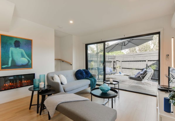 TV, fireplace, video games, stereo