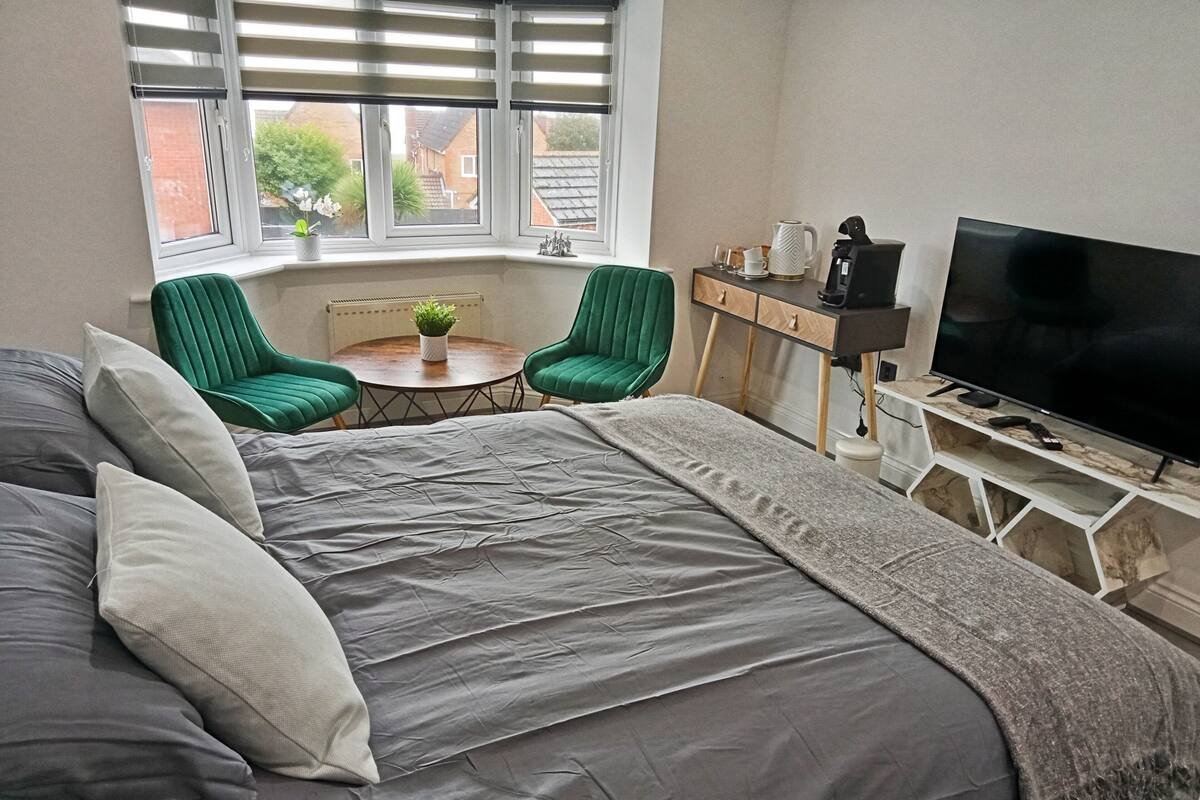 Habitación doble Premium, para no fumadores, vista parcial al mar | Escritorio, espacio para trabajar con laptop y wifi gratis