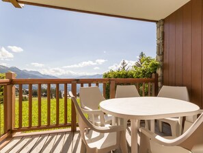 Outdoor dining - 3-room chalet with balcony, parking included, 6 ppl. (Les Arcs 1800)