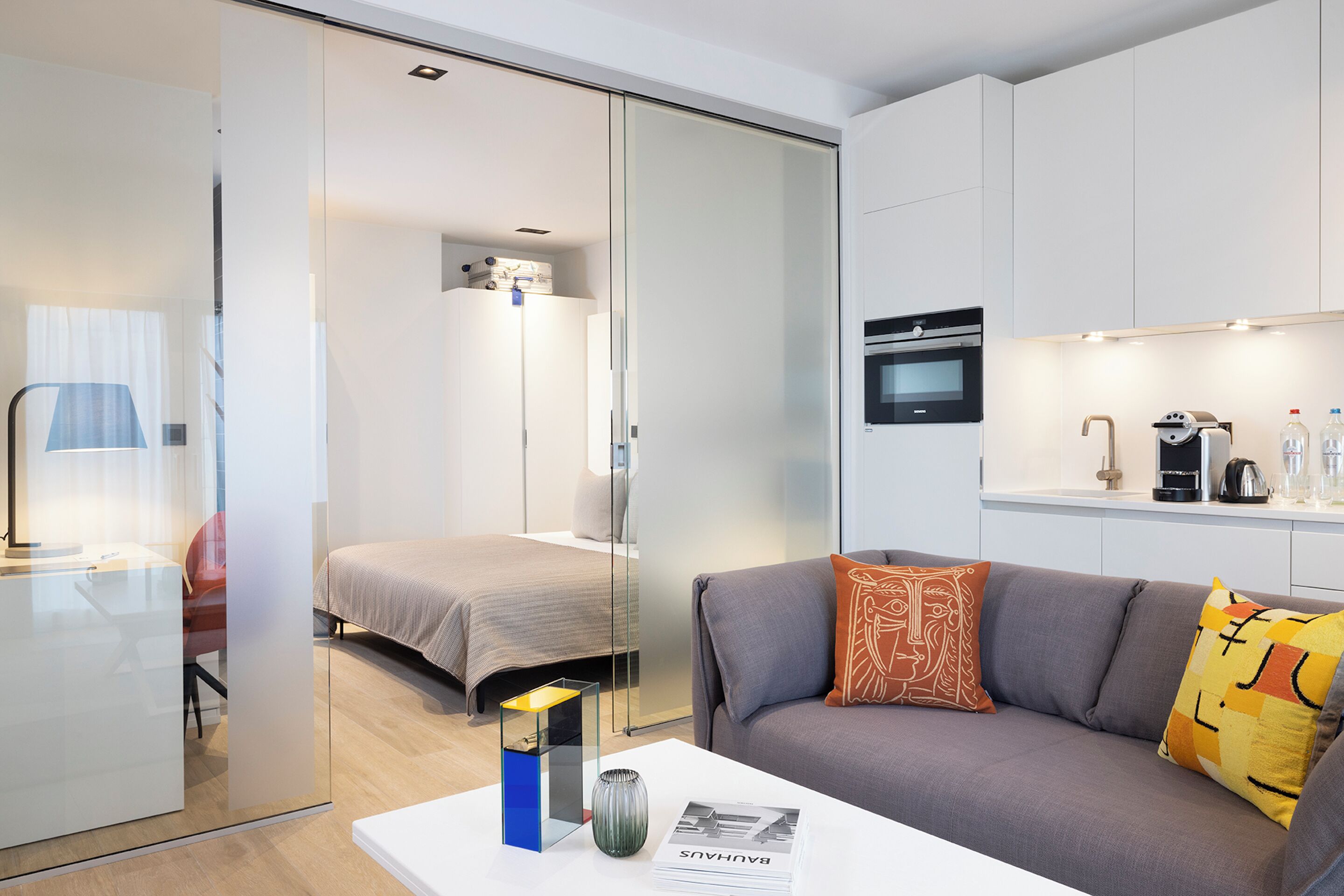 Roupas de cama premium, cofres nos quartos