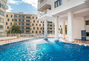 Outdoor pool - Sagan Red Apartment, Armação de Pêra, Algarve (Armac¸a~o de Pe^ra)