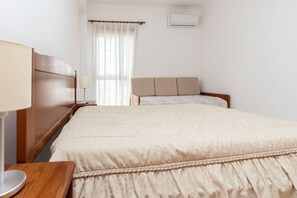 2 makuuhuonetta, vuodevaatteet