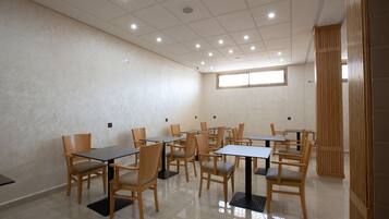 Daily full breakfast (EUR 40 per person)