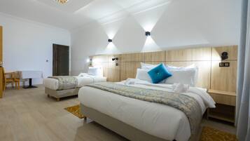 Triple Room | Soundproofing, free WiFi