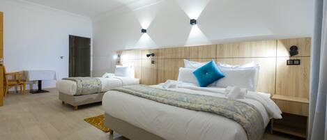 Soundproofing, free WiFi