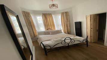 Exclusive Double Room | Individually decorated, individually furnished, iron/ironing board