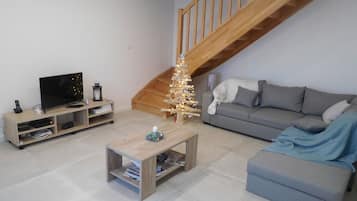 Fernseher, Tischtennisplatte