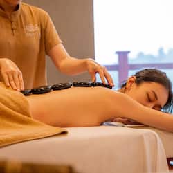 Espace de soins pour les couples, sauna, bain à remous, hammam, hammam